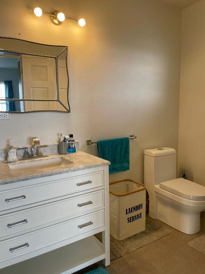 La Vue De Basseterre Apartments - Luxury In Bird Rock מראה חיצוני תמונה