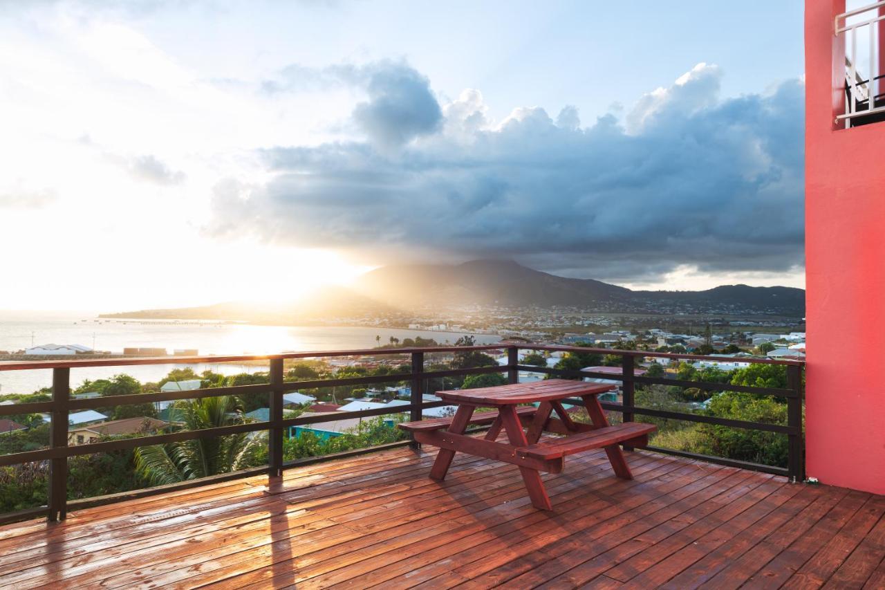 La Vue De Basseterre Apartments - Luxury In Bird Rock מראה חיצוני תמונה
